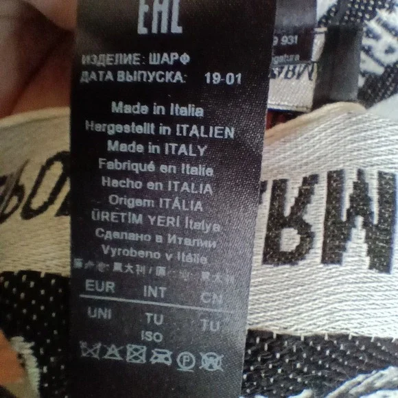 Authentic Emporio Armani  Unisex Wool Blend‎ Scarf Black And White - Picture 4 of 7